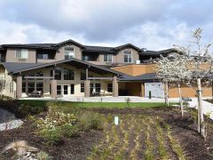 Bonaventure of Gresham outdoor common area