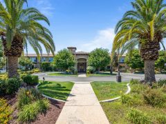 Oakmont of Fresno outdoor common area